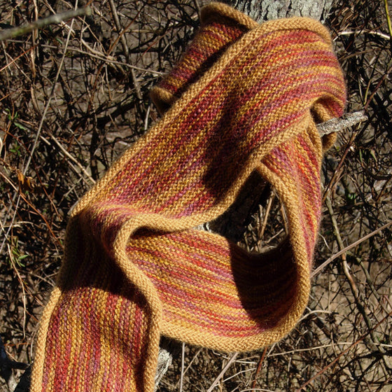 vertical scarf with rolled edge pattern - Solitude Wool